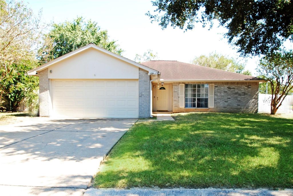 $224,900 - For Sale, Single-Family  3 beds  2 full baths - 4402 Falcon Meadow Dr, Katy, TX 77449